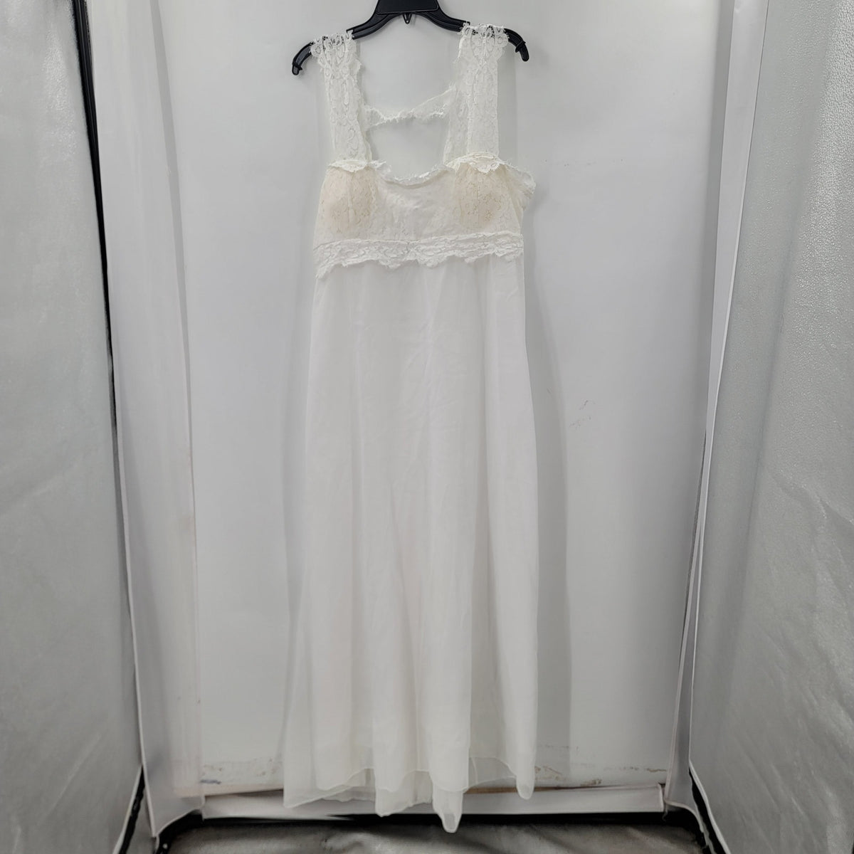 Vicky & Lucas Sleeveless Square Neck Backless Maxi Dress Lace Front White Large
