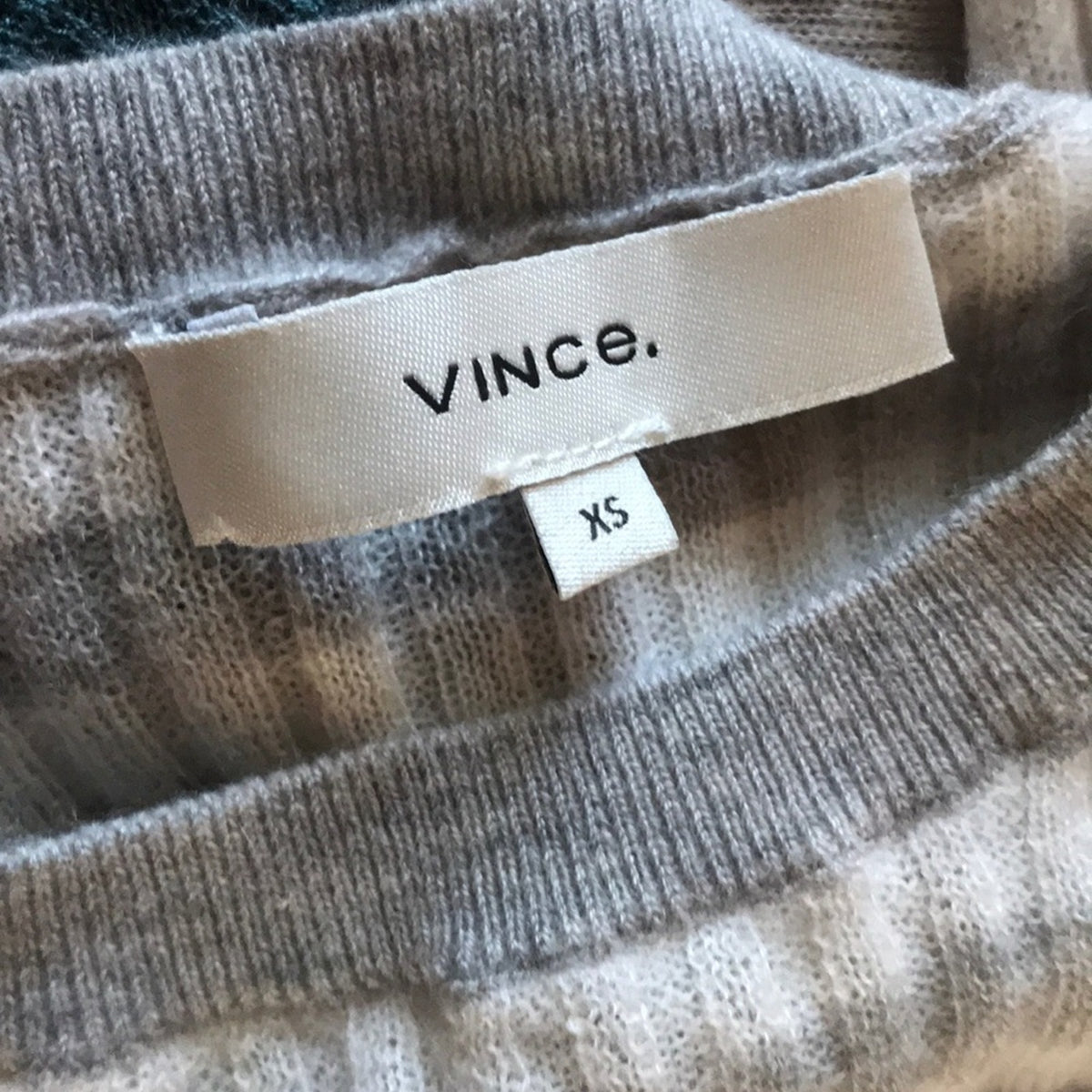 Vince. NWT Striped Short Sleeve Cashmere Blend Knit Top Size XS