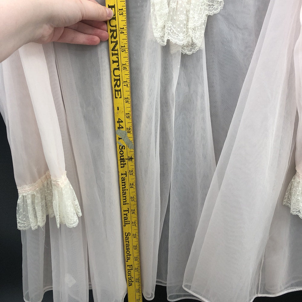 Vintage Pink Sheer Chiffon Ruffle Lace Nightgown Robe Romantic Loungewear