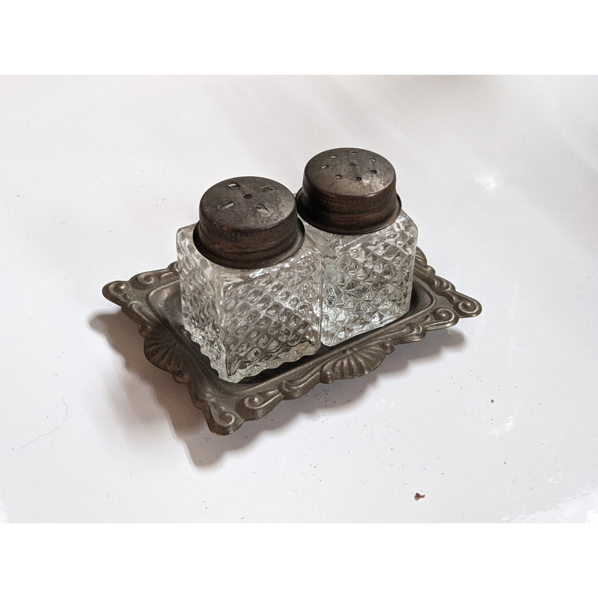 Vintage Miniature Salt and Pepper Shakers Clear Glass Silver Tone Metal Tray Set