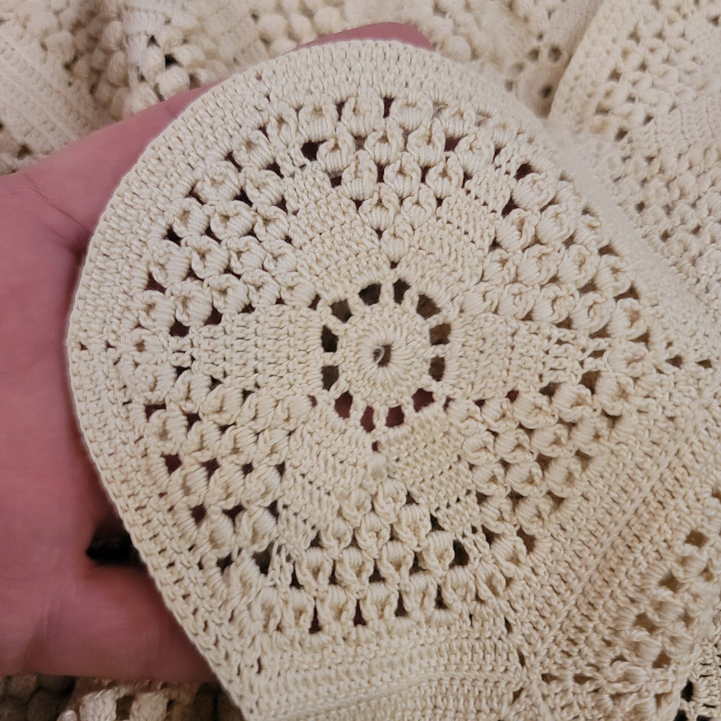 Hand crochet scallop edge Coverlet table cloth Cream Handsewn VINTAGE 72" x 86"