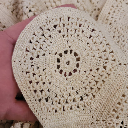 Hand crochet scallop edge Coverlet table cloth Cream Handsewn VINTAGE 72" x 86"