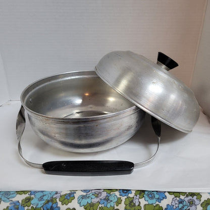 Mirro Handled Silver Aluminum Bun Biscuit Warner Holder Vintage Memaws