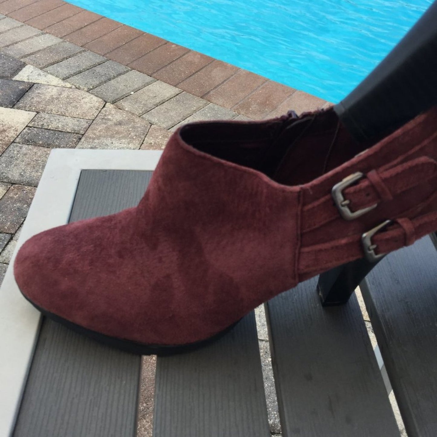 White Mountain Wine Bordeaux Booties Suede Side Zip Heels Shoes Women 7.5 Medium