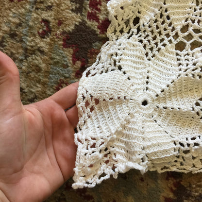 Handmade CROCHET Coverlet Blanket Cream Snowflake Wheel Full / Queen
