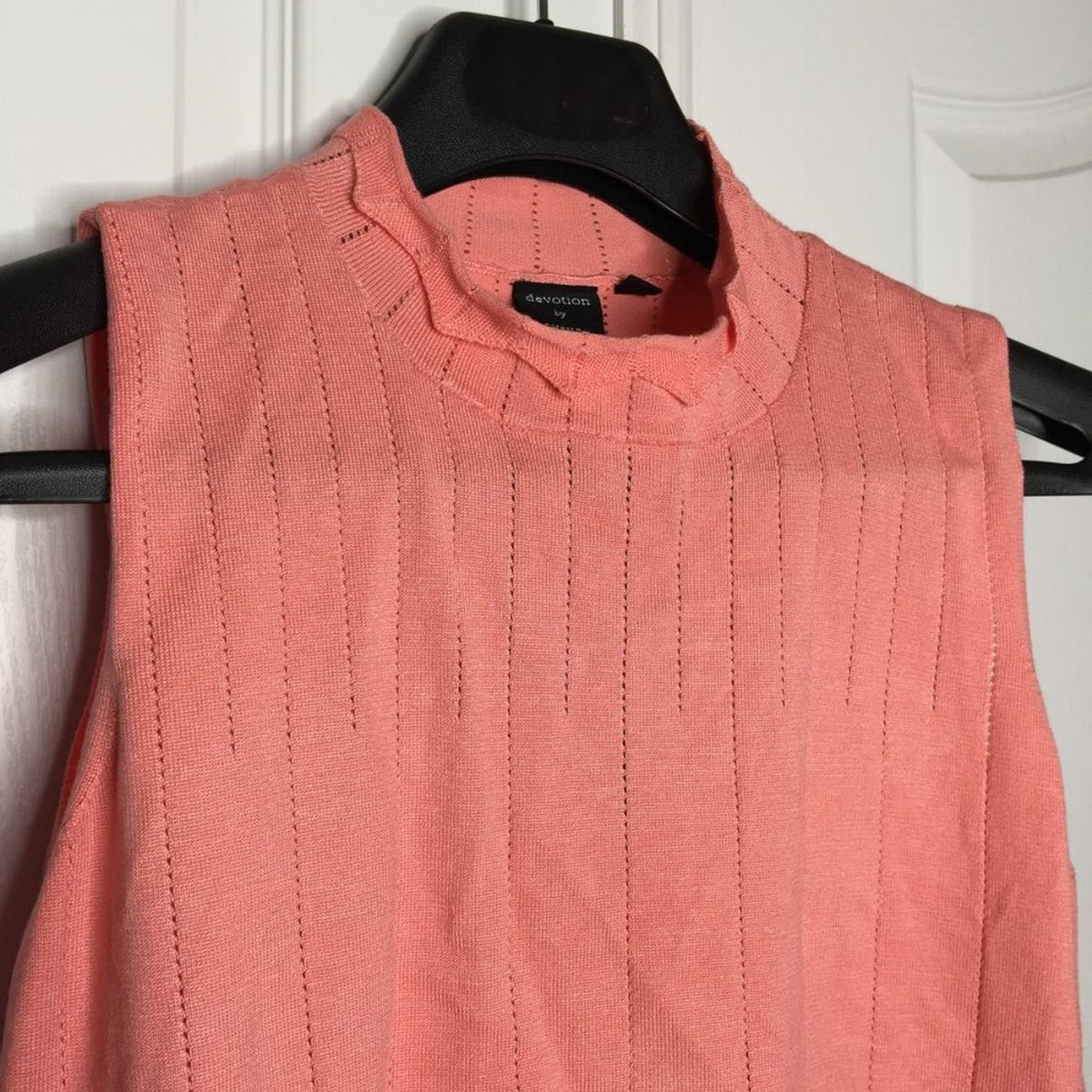 NWT Cyrus Pointelle Scallop Trim Knit Tank Top Size Large