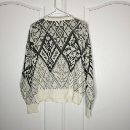 Expressions Vintage Oversized pullover Sweater Long Sleeve Geometric Med BLK/WH