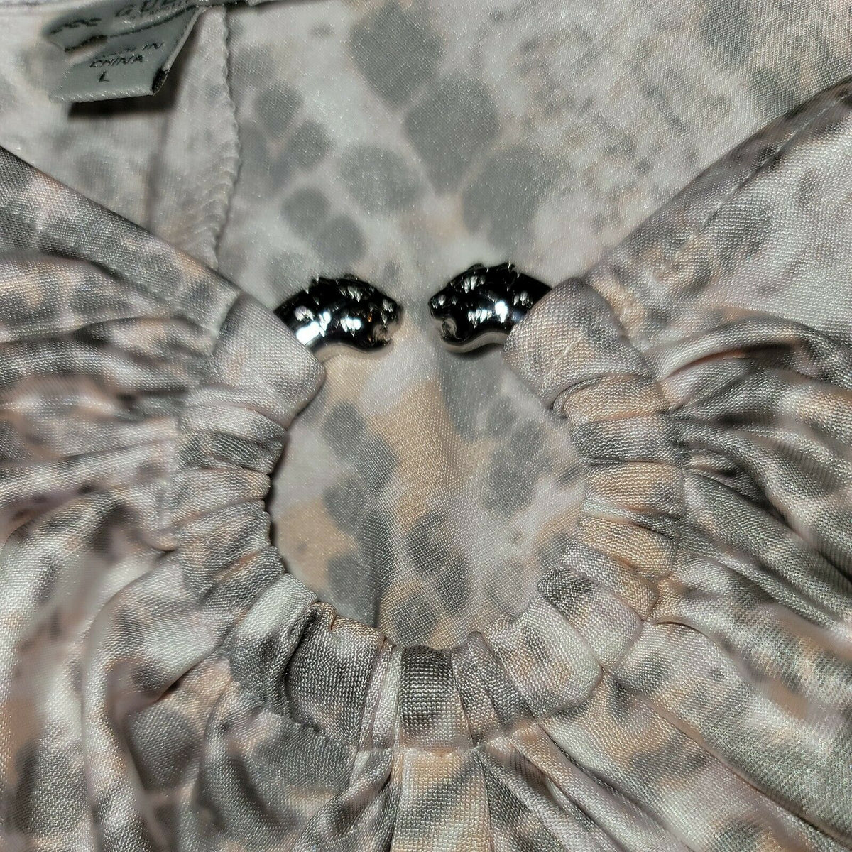Guess MEDIUM  Gray Printed Kimono Wide Sleeves Thong Snap Bodysuit Top NEW