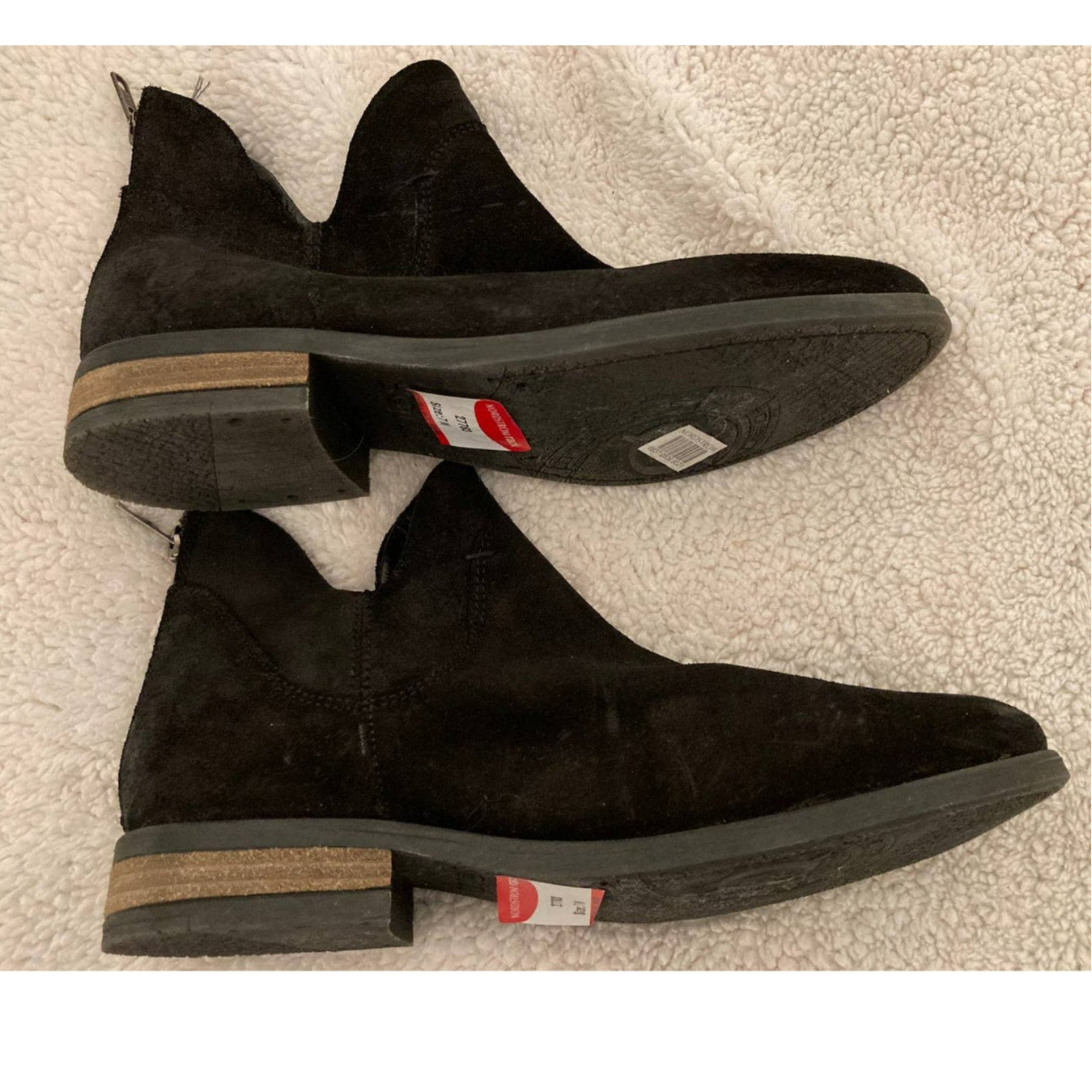 Born Shoes Arula Suede Back Zip Distressed Side Cut Out Bootie Sz 7M Black NWT
