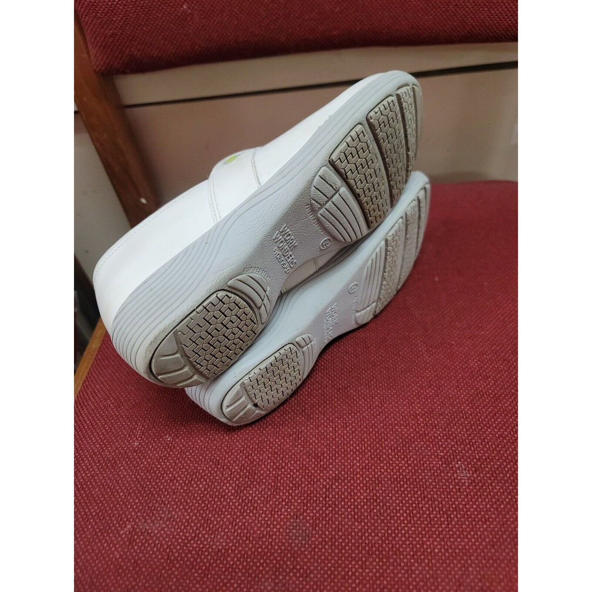 Work Wonders Dansko Womens White Nurse Hospice Clogs 39 US 9/8.5 Professional