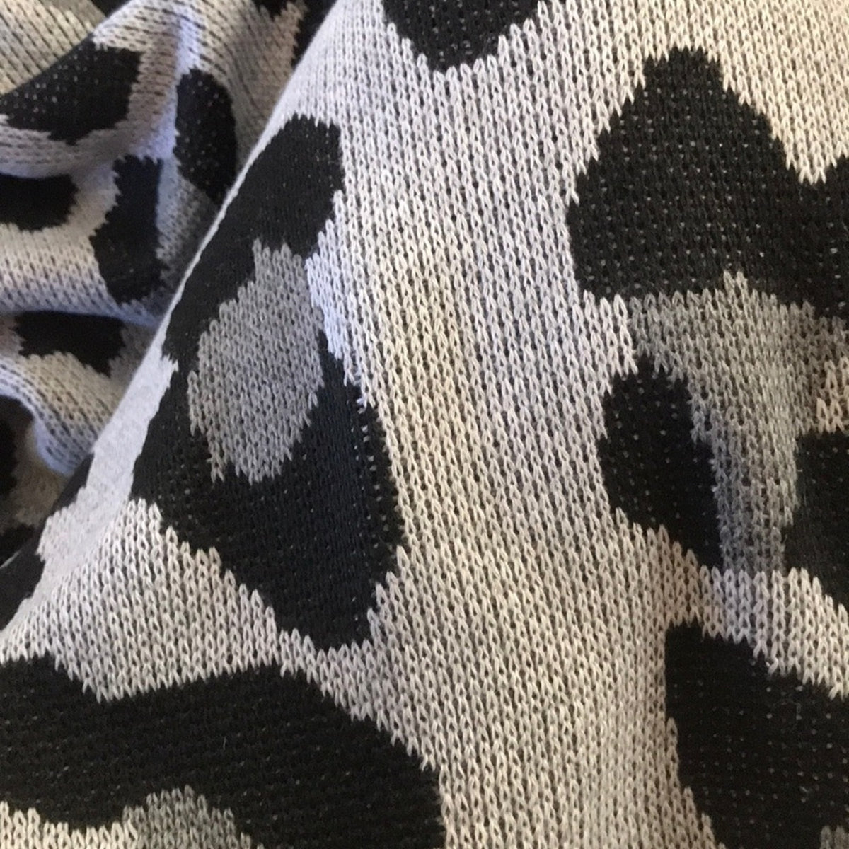 Grey Leopard Print Crewneck Sweater Extra Size Large