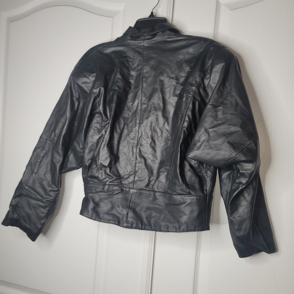V.S.O.P. COGNAC 100% Large Leather Black Jacket Soft pockets Bolero Cropped Vtg.