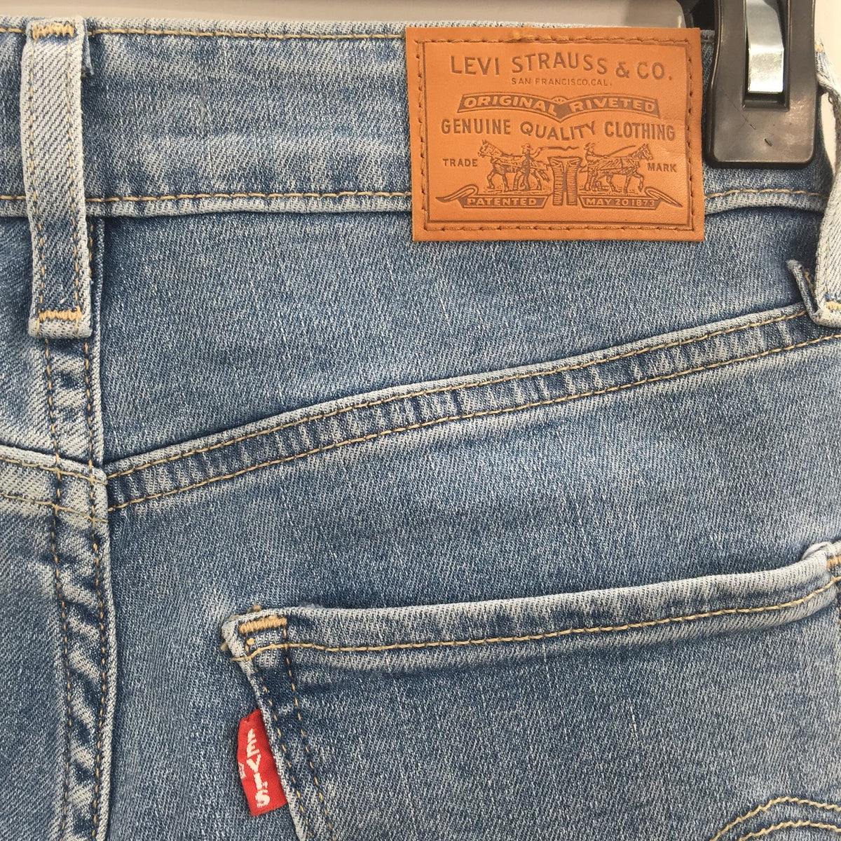 Levi's Strauss 721 High Rise Skinny Jeans Zip Fly Medium Wash Blue Size 25