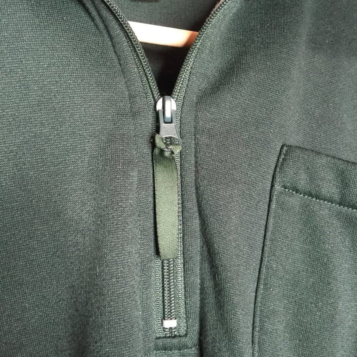 Haband  Long Sleeve Activewear Jacket Front Pocket Green Full zip Medium