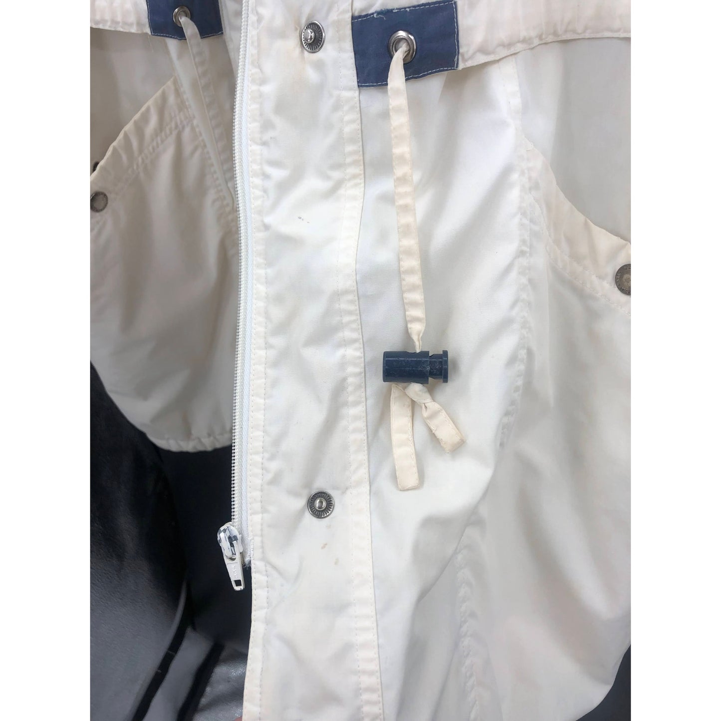 Cabin Creek Vintage 1990s Large Cinching Winter Coat White Blue Details Thick
