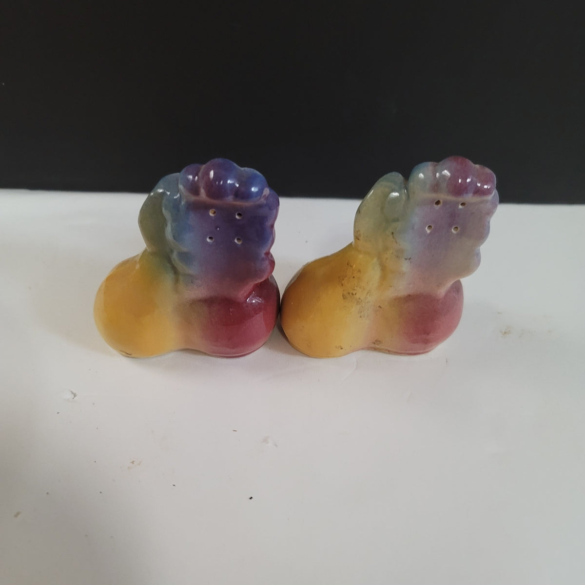 Vintage Shawnee Pottery Ceramic Fruit  Grapes Pear Salt & Pepper Shaker Set