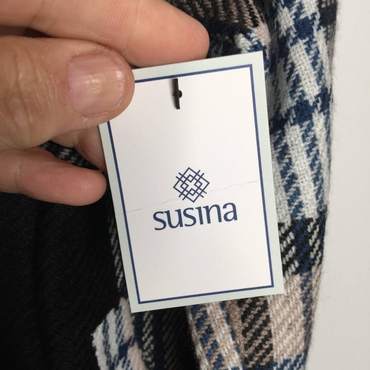 NEW SUSINA Faux Shearling Trim Jacket Long Sleeve SMALL Button Black Naya Plaid