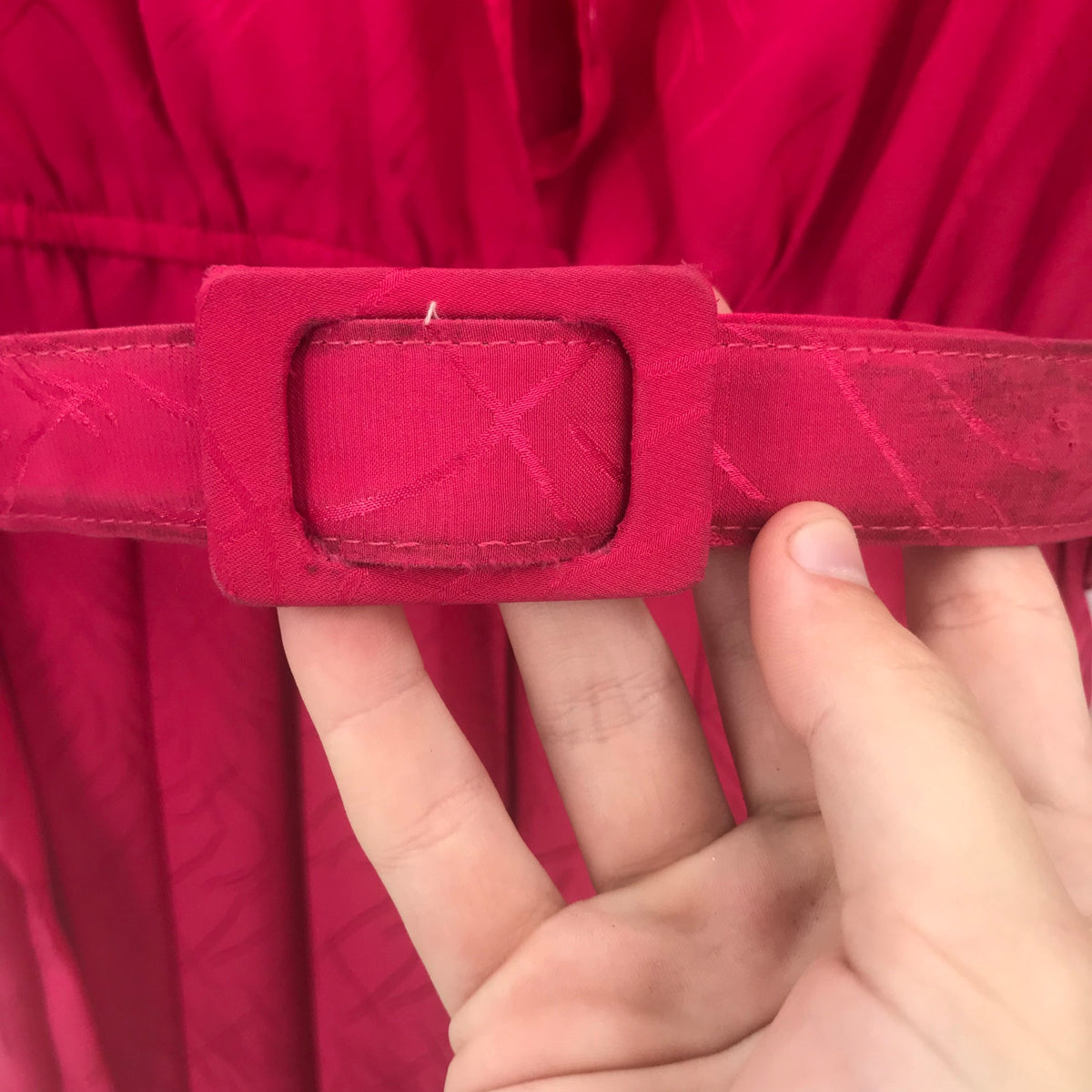 Epitome Vintage Women's Tie Waist Belt Pleated Maxi Dress Long Sleeves Red Size 8