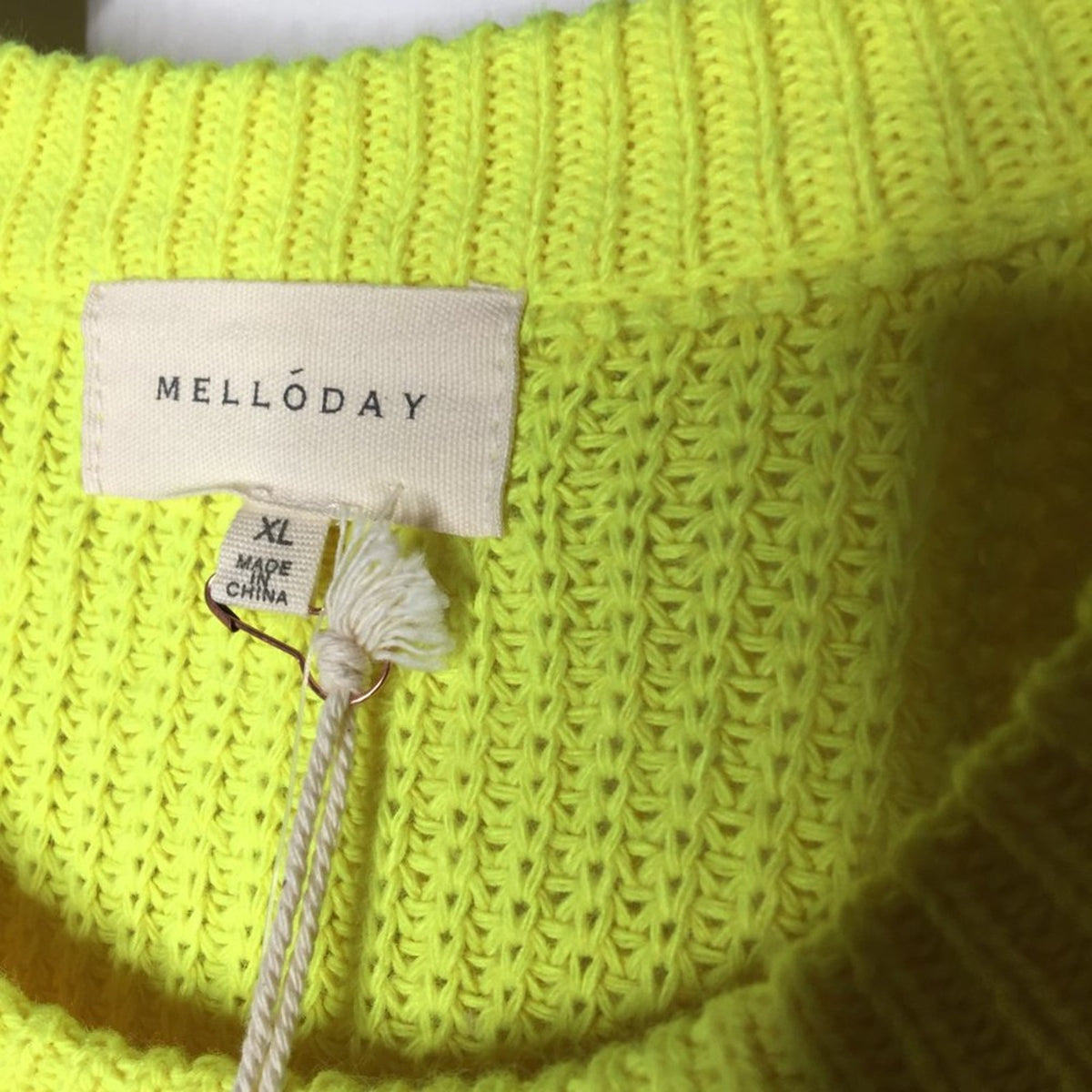 Melloday Knit Pullover Sweater Long Sleeve Crew Neck Two Pocket Yellow Size XL