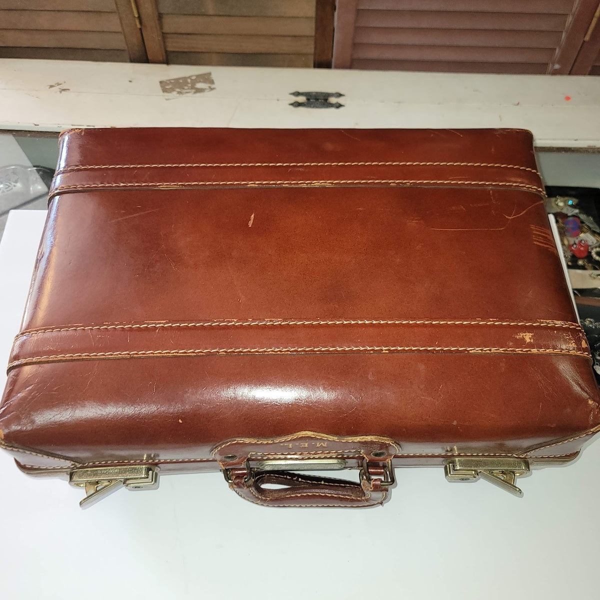 Leather suitcase briefcase VINTAGE handles Brown/tan stiitching 1940s