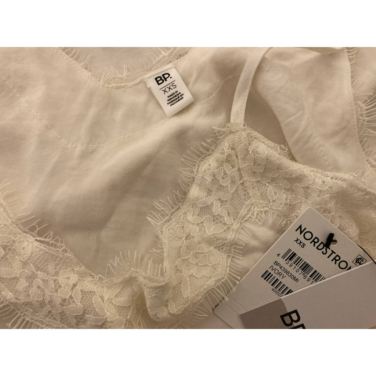 BP. Womens Camisole XXS Ivory NWT Eyelash Lace Trim Adjustable Spaghetti Straps