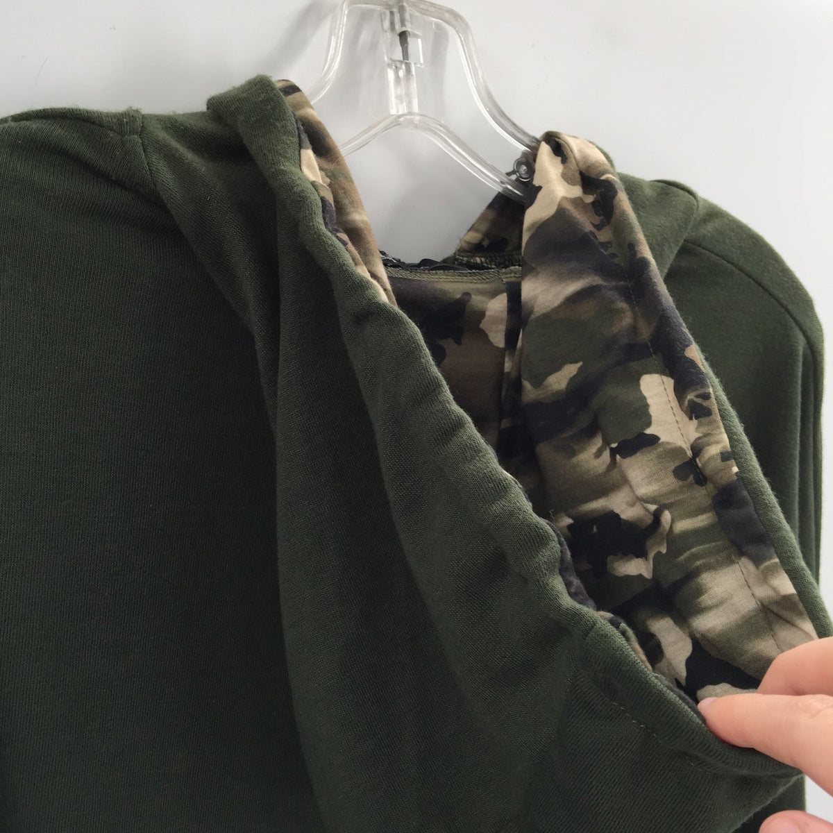 Nicole Miller cSport Zip Up Hoodie Jacket Long Sleeves Green Camo Large NWT