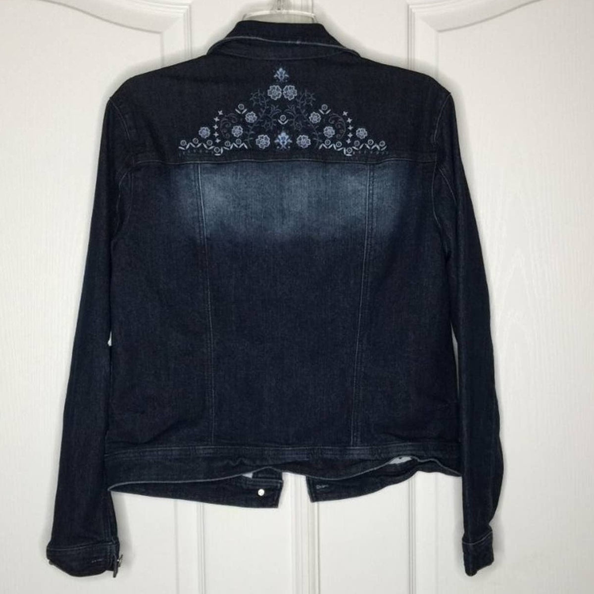 Tinsel Town Couture Jean Jacket Long Sleeve Front Button Embroidered Blue Large