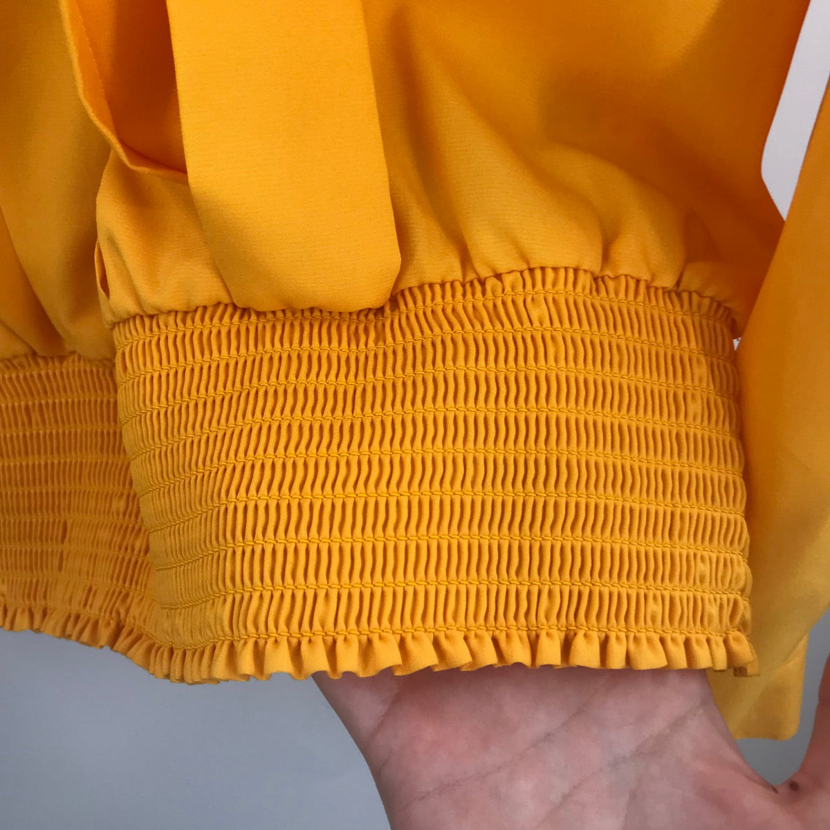 Laura & Layne Vintage Pleated Mustard Shirt Long Sleeves Ribbed Hem Size 14