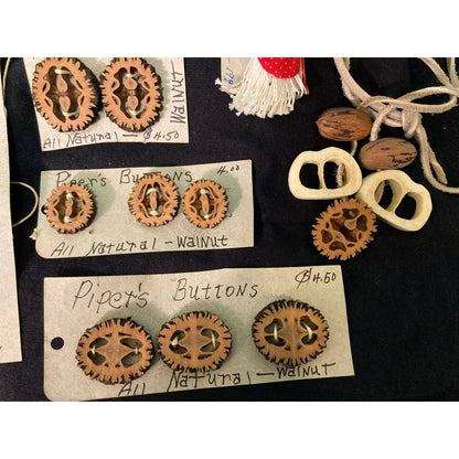 VINTAGE Helen Piper Lot Folk Art Handmade Buttons Pin Necklaces Black Walnut