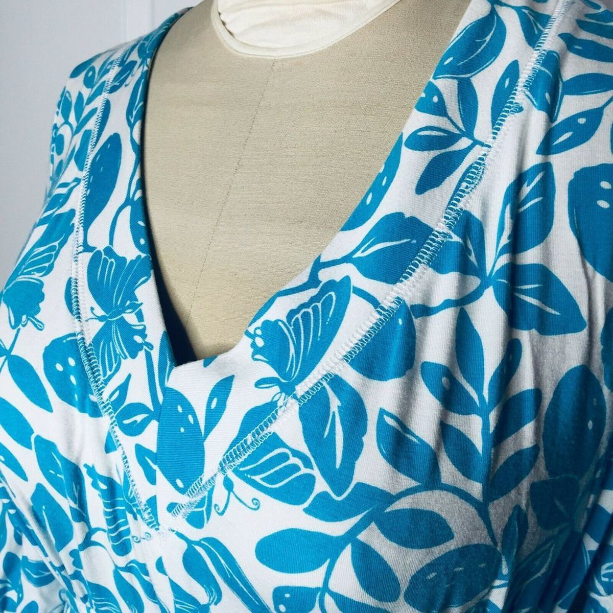 Lilly Pulitzer Women's 3/4 Sleeve Dress V-Neck Blue White Leaf Print Size Large