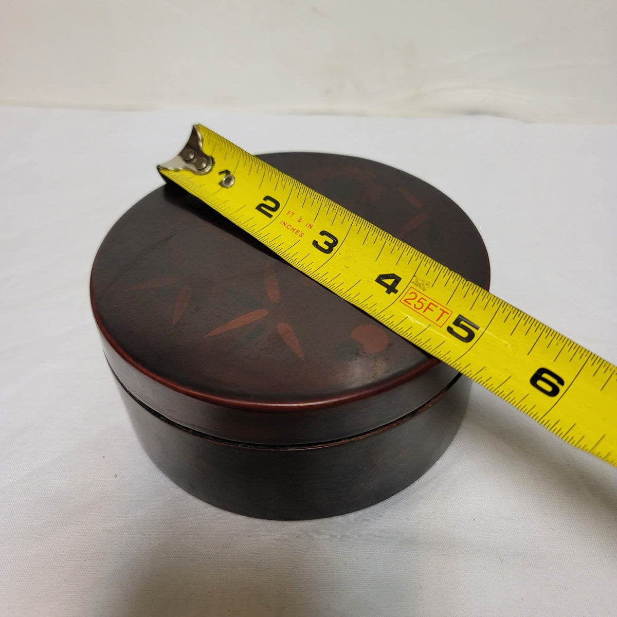 Red floral lacquer box round Vintage Asian powder lid 5" vanity makeup Glamour