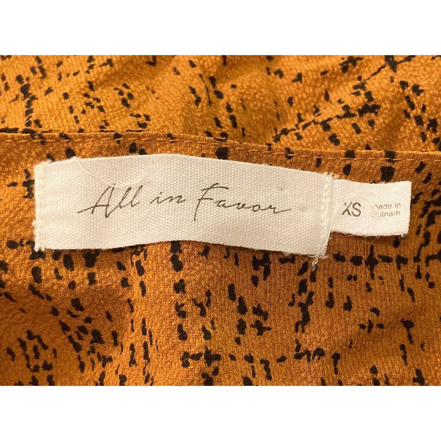 All In Favor Surplice V-neck Long Sleeve Top Size XS/Extra Small Brown Print NWT