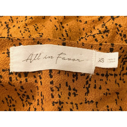 All In Favor Surplice V-neck Long Sleeve Top Size XS/Extra Small Brown Print NWT