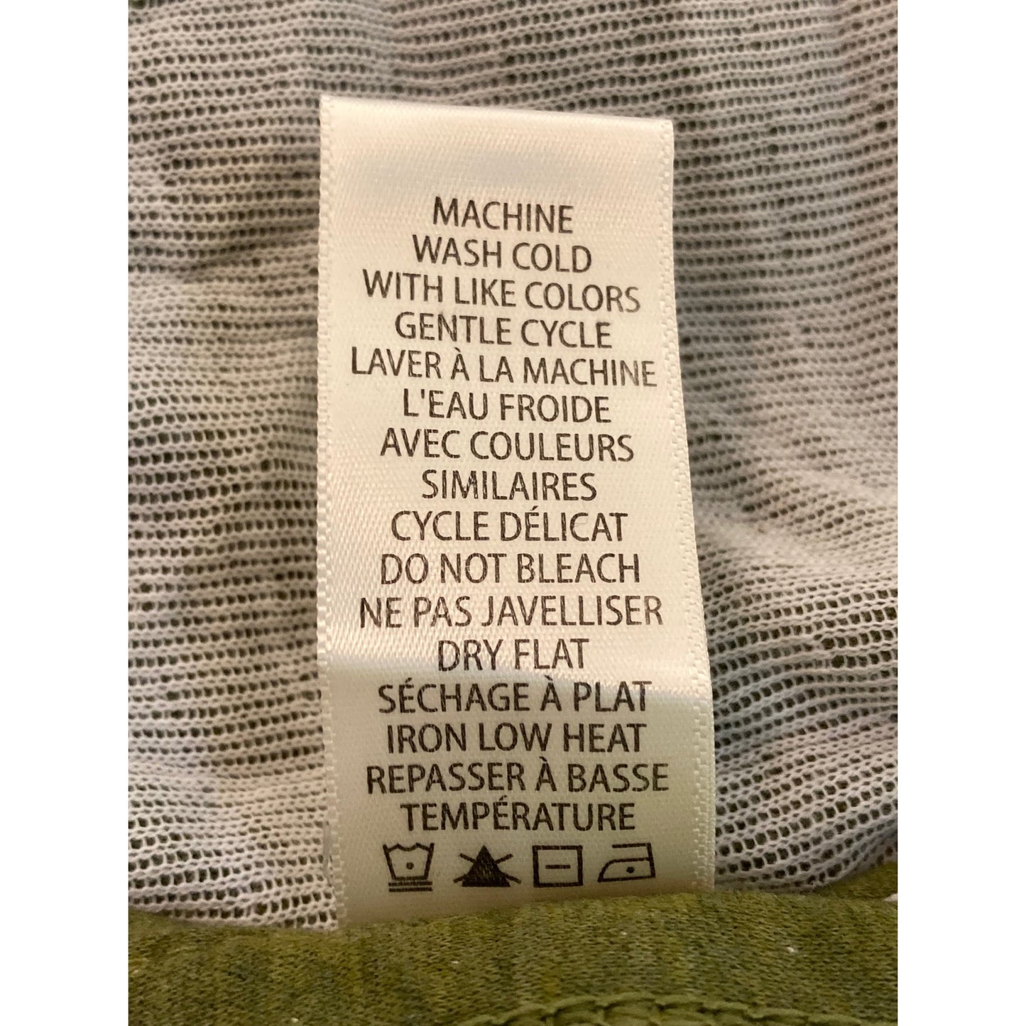 Max Studio Split Neck Long Sleeve Pullover Size Small in Sage Green NWT
