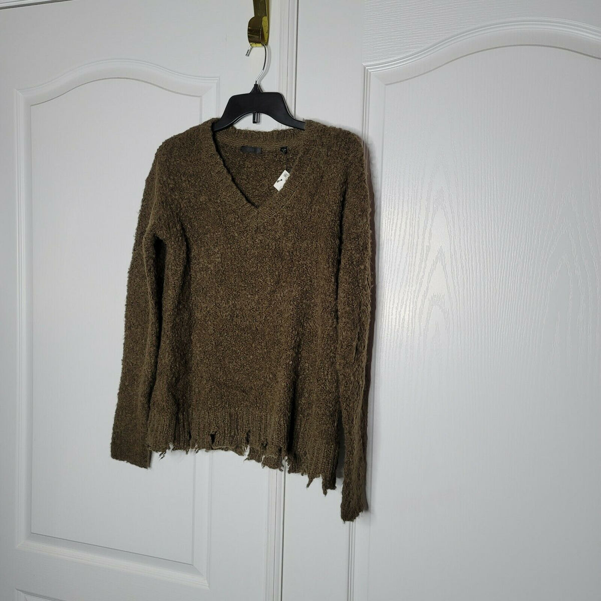 ATM Anthony Thomas Melillo Fuzzy Destroyed V-Neck Sweater Long Sleeve XSmall NWT