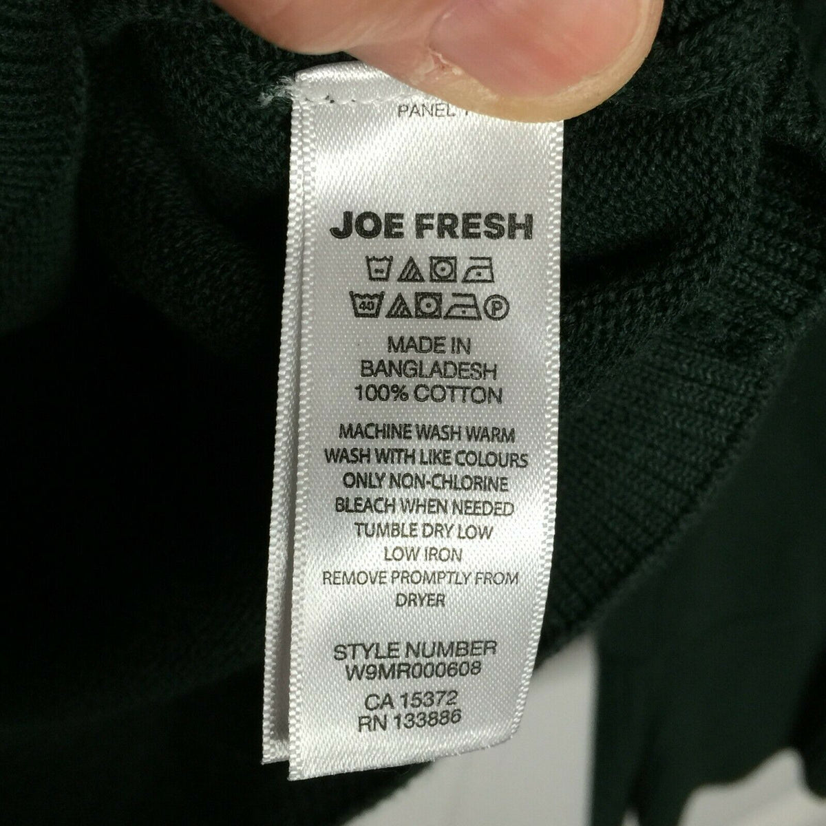 Joe Fresh V-Neck Pullover Sweater Knit Construction Long Sleeve Small DK-Green