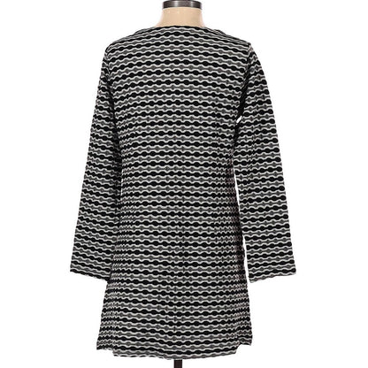 Apt Designs Textured Casual Dress Size Small/Medium Front Pockets Long Sleeves