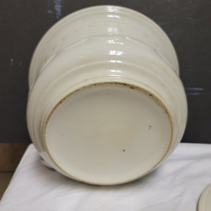 Vintage Ironstone Ceramic White round Chamber pot handle and lid Slot jar potty