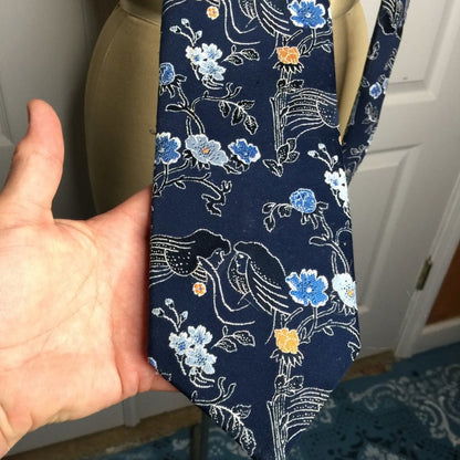 JC Penney Vintage Wide Necktie Floral 1970s floral blue red flowers Red under