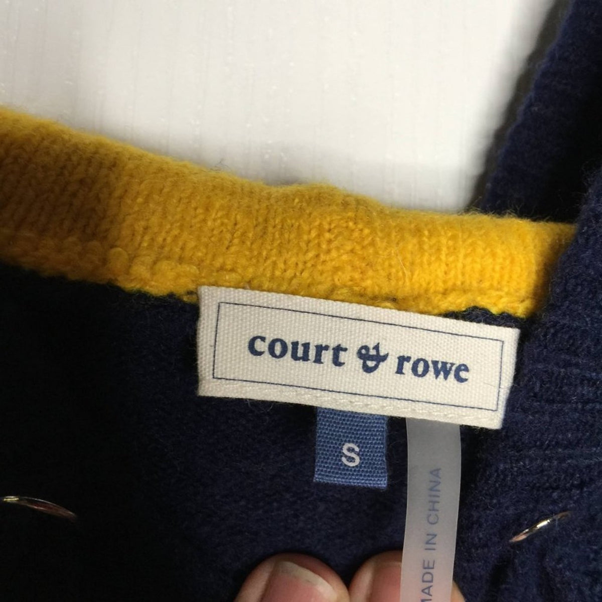 Court & Rowe Pullover Hoodie Sweatshirt Long Sleeves Stripe Navy Crush Small