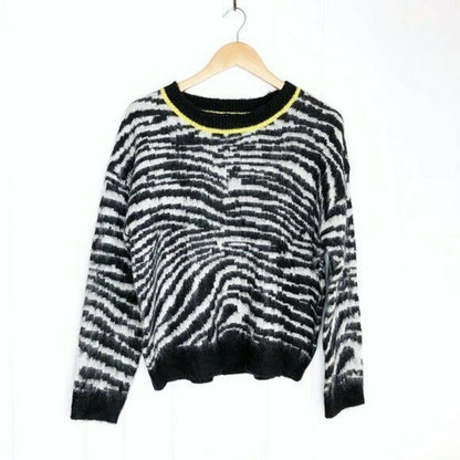 Love by Design Fuzzy Zebra Print Knit Pullover Sweater Long Sleeve X-Large