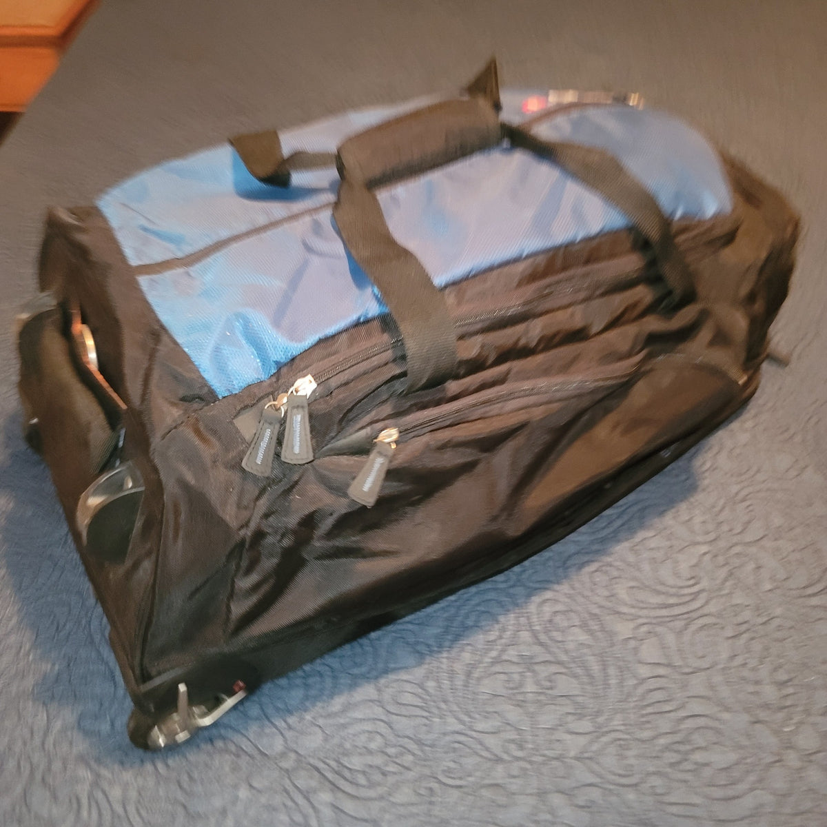 Sigg Large Rolling suitcase duffel shoulder strap LUGGAGE  bag Travel 2 Piece