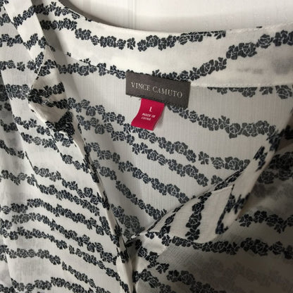 Vince Camuto Striped Floral Blouse Top Short Sleeve Large Work Casual Cozy Light