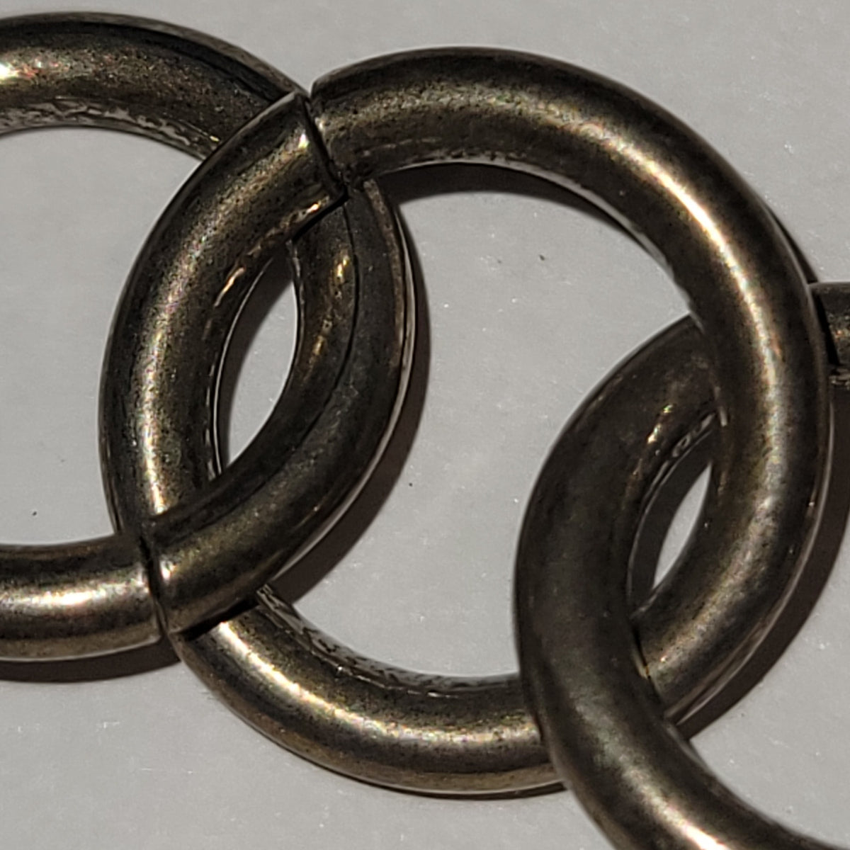 Vintage Silvertone necklace toggle clasp Discs hammered square circle 16" length