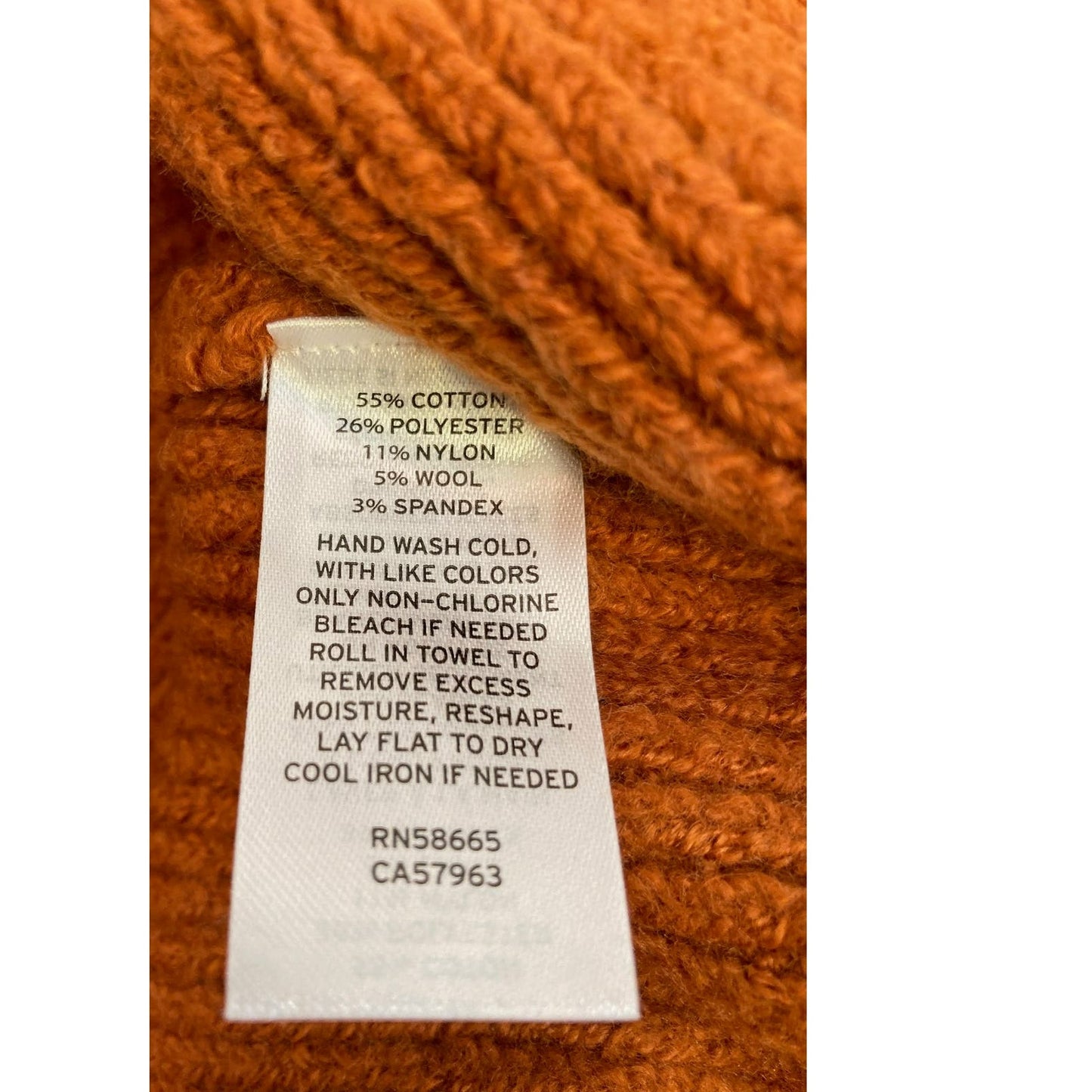 Treasure & Bond Long Flared Sleeve V-Neck Cozy Sweater Sz Medium in Rust NWT