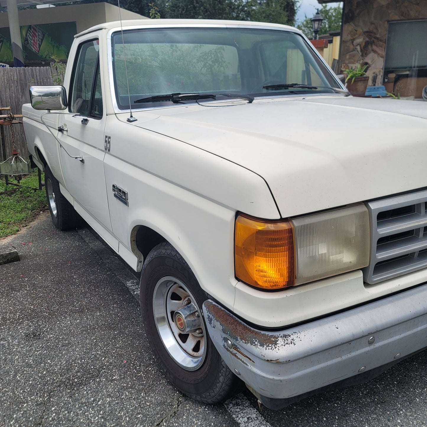 Work truck 1991 Ford F150 ONE OWNER manual transmission White truck Pickup