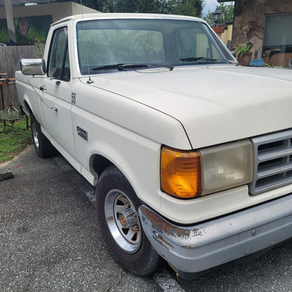Work truck 1991 Ford F150 ONE OWNER manual transmission White truck Pickup