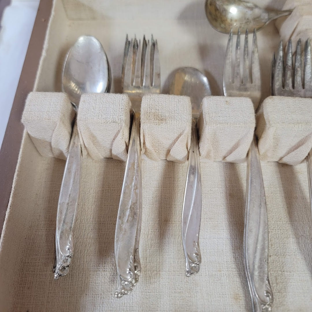 Gaity Pattern WM Roger International Silverplate Mixed LOT 28 pcs with box MCM