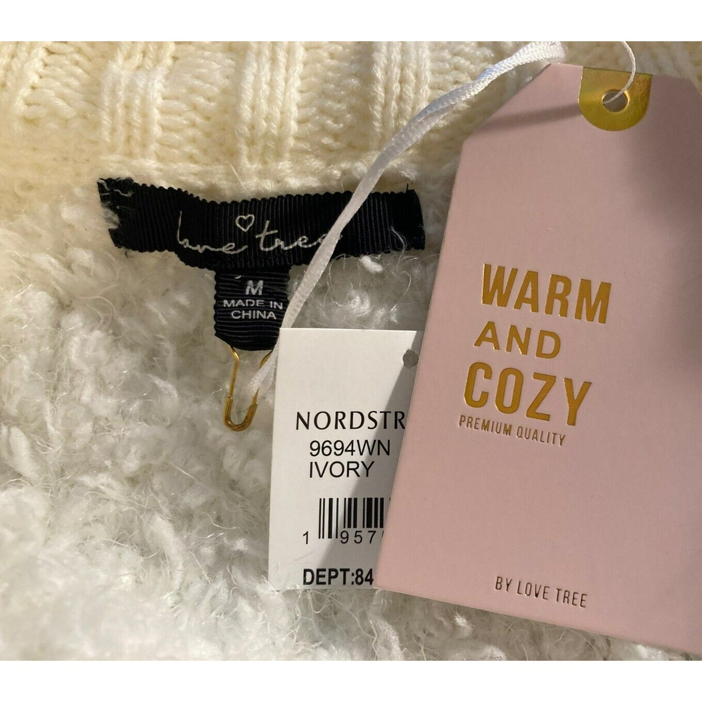 Love Tree Full Zip Cable Knit Collar Fuzzy Cardigan Sweater Sz Medium Ivory NWT