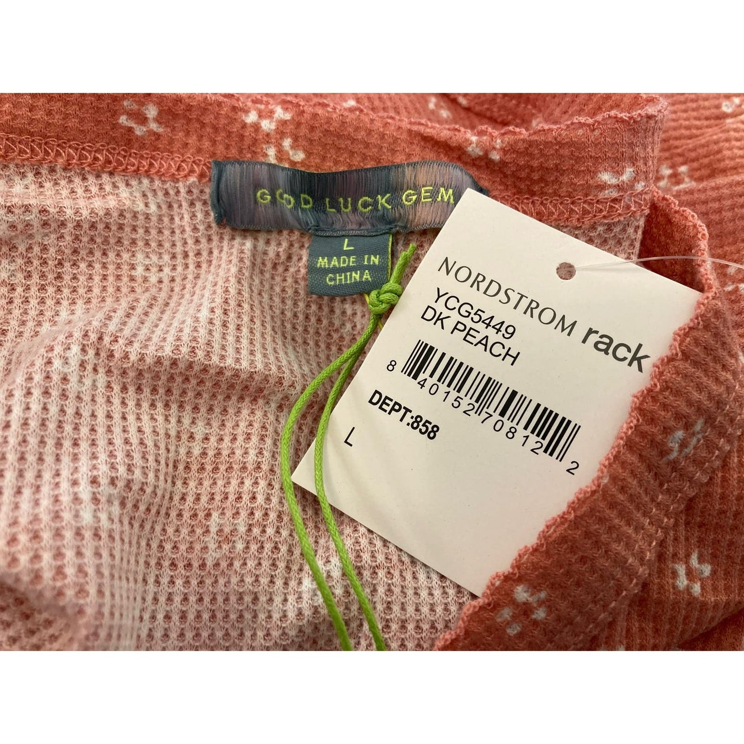 Good Luck Gem V-Neck Lightweight Waffle Pullover Top Size Large in Peach NWT